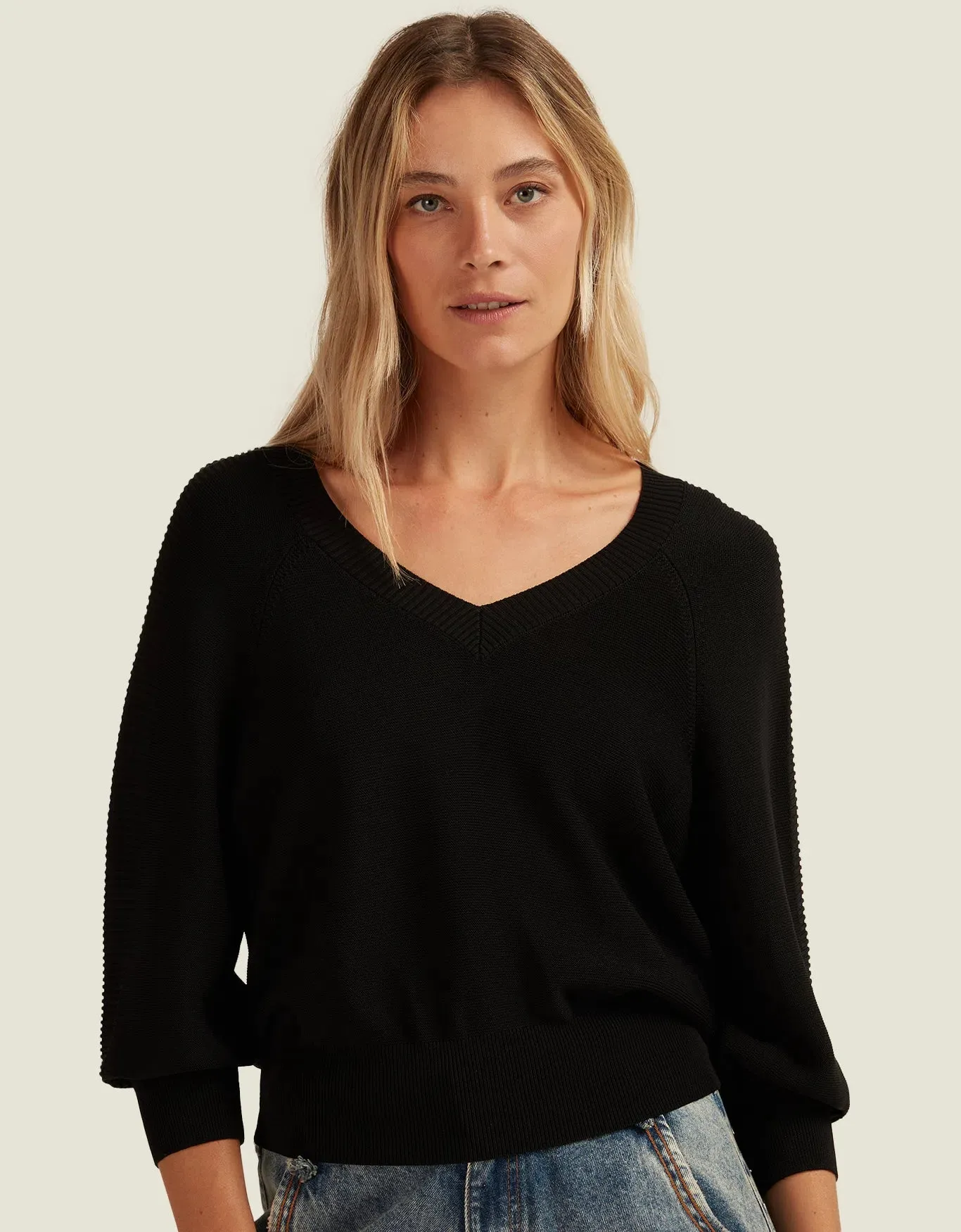 Blusa Tricot Detalhe Canelado Preto Shoulder