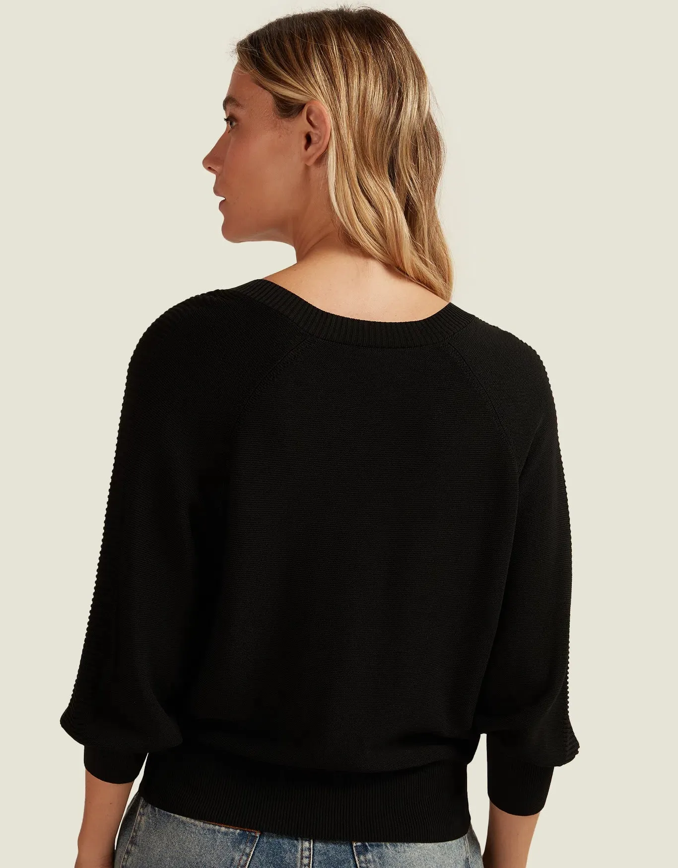 Blusa Tricot Detalhe Canelado Preto Shoulder