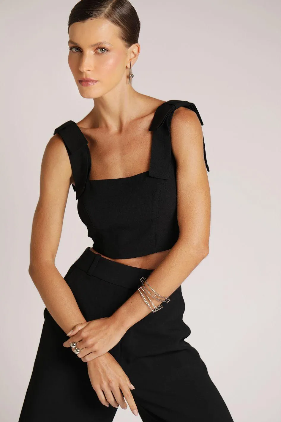 Calça de Alfaiataria Preta Sara