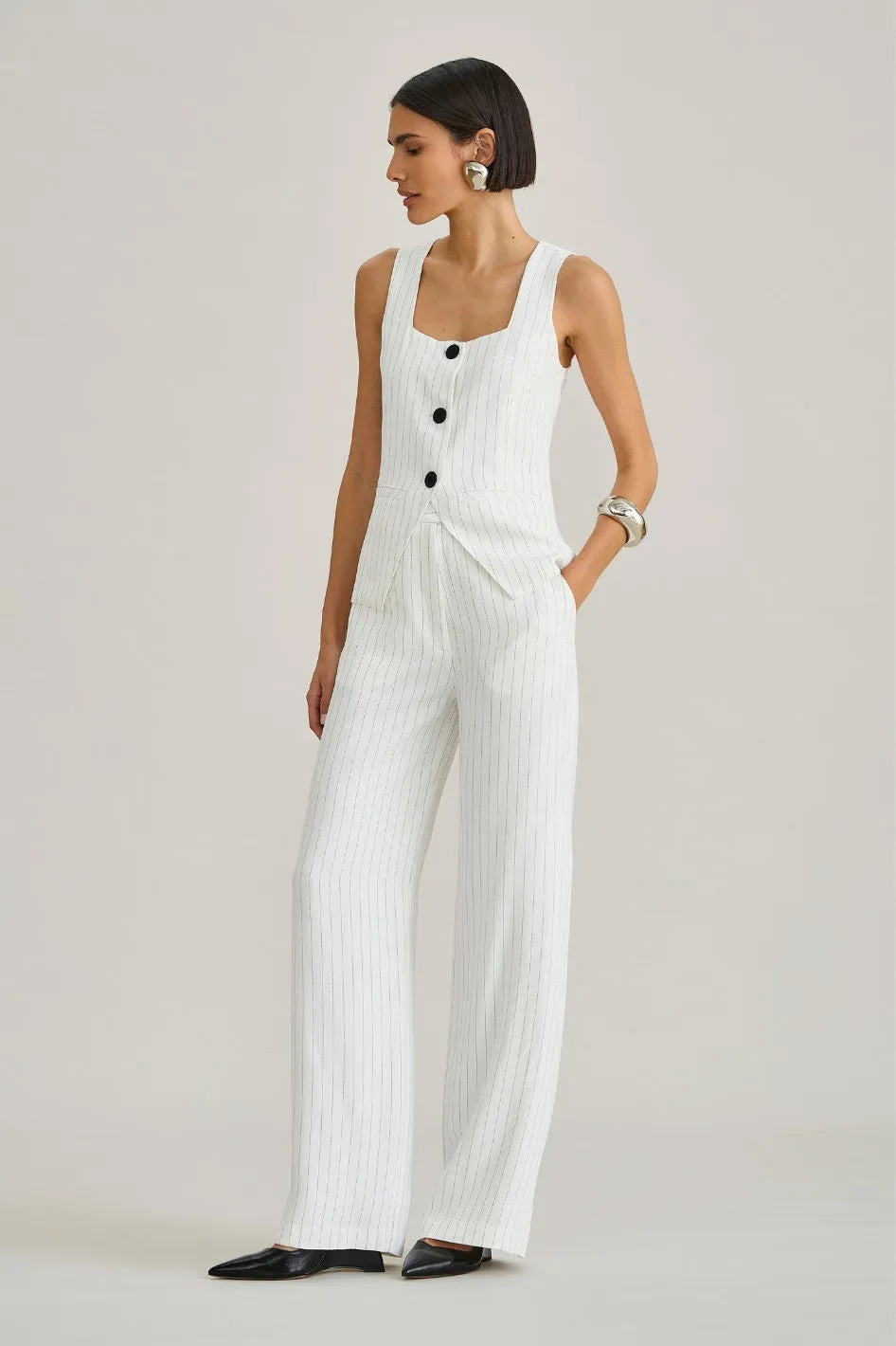 Calça de Alfaiataria Risca de Giz Branco Sara