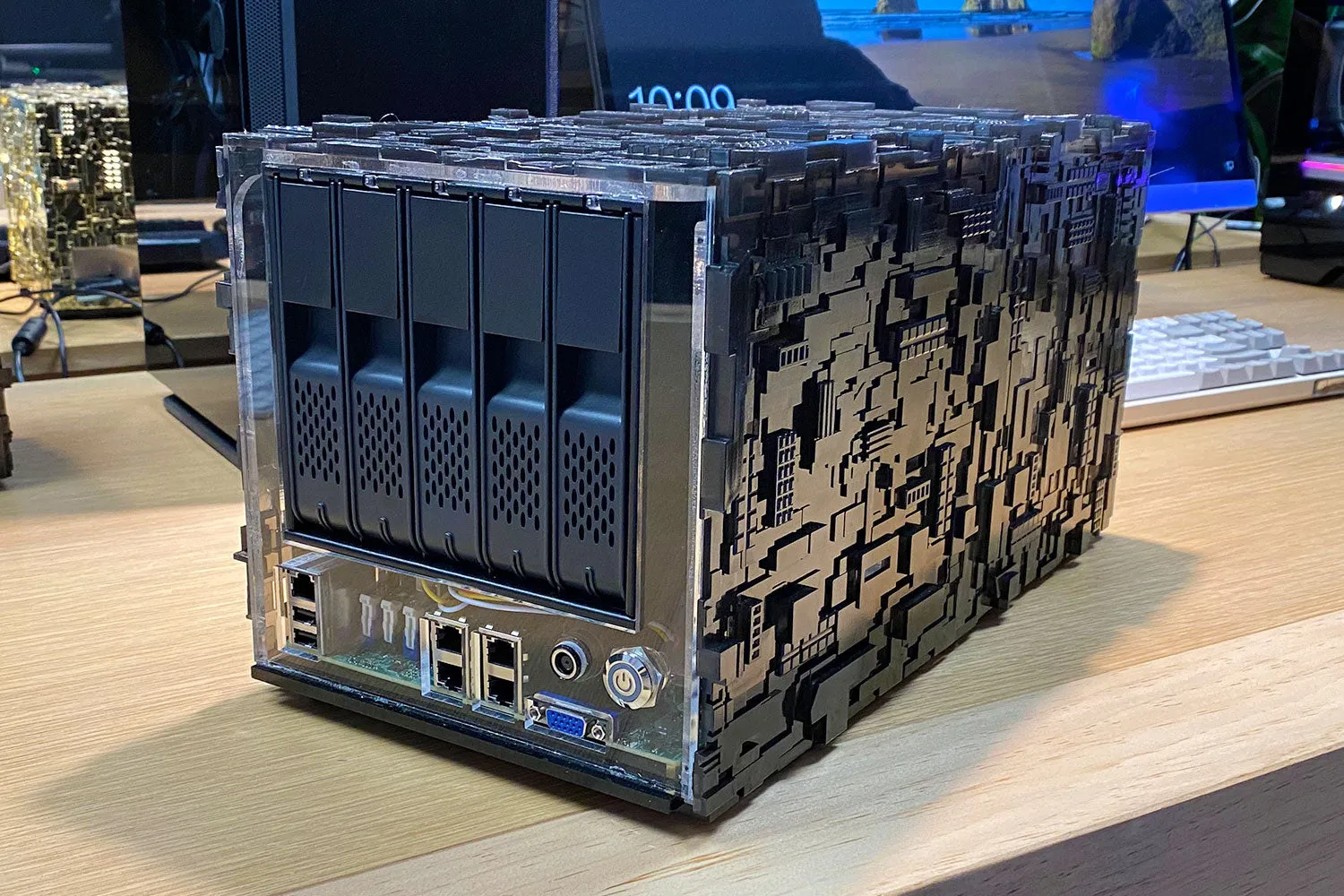 CherryNAS Borg Hive 3.5