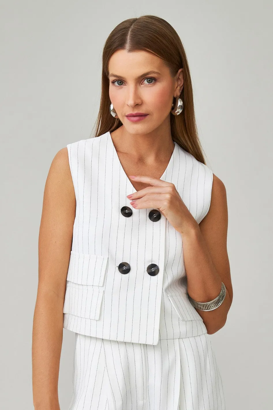 Colete de Alfaiataria Risca de Giz Branco Antonia