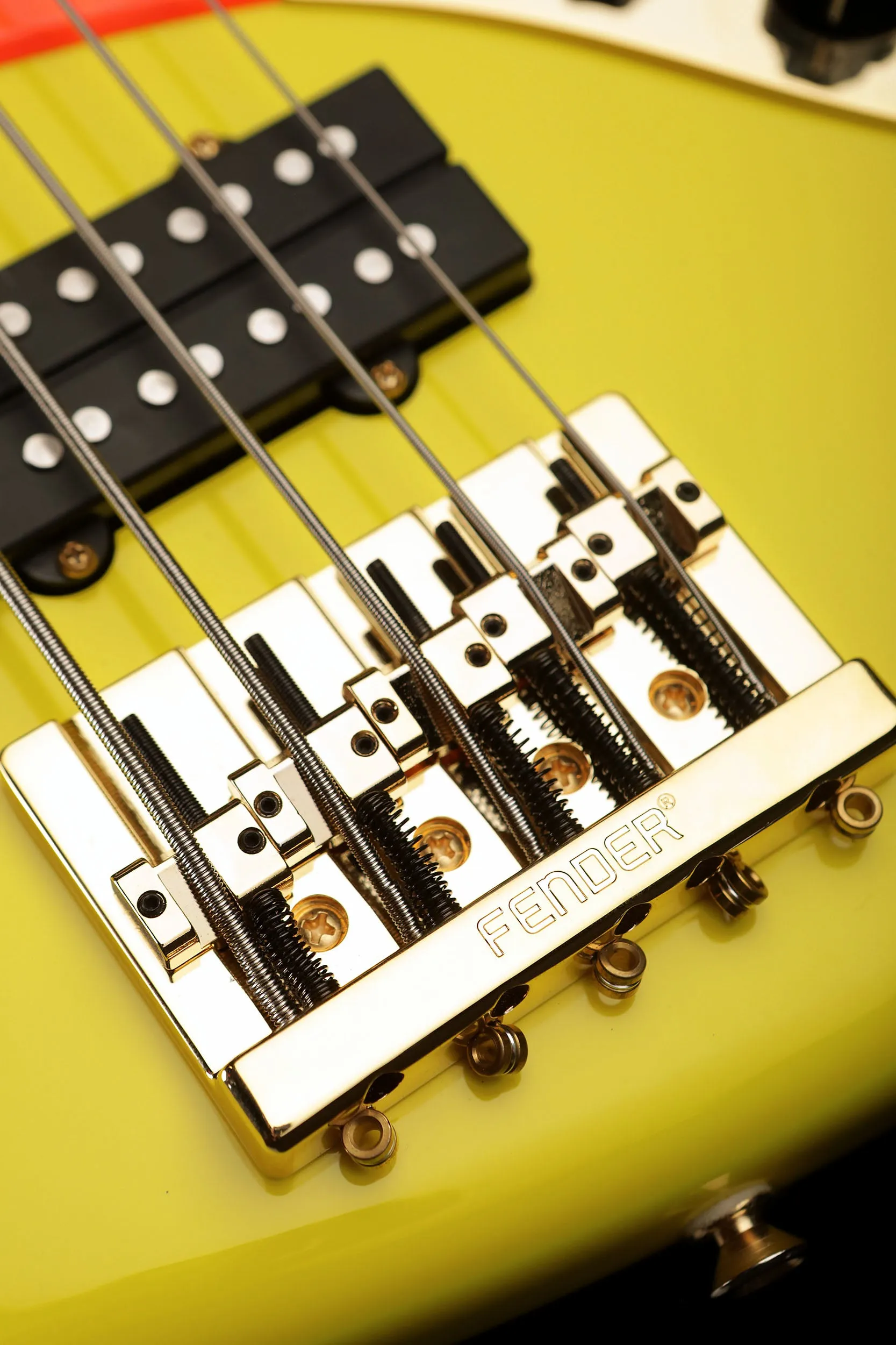 Fender Mononeon Jazz V Bass Neon Yellow