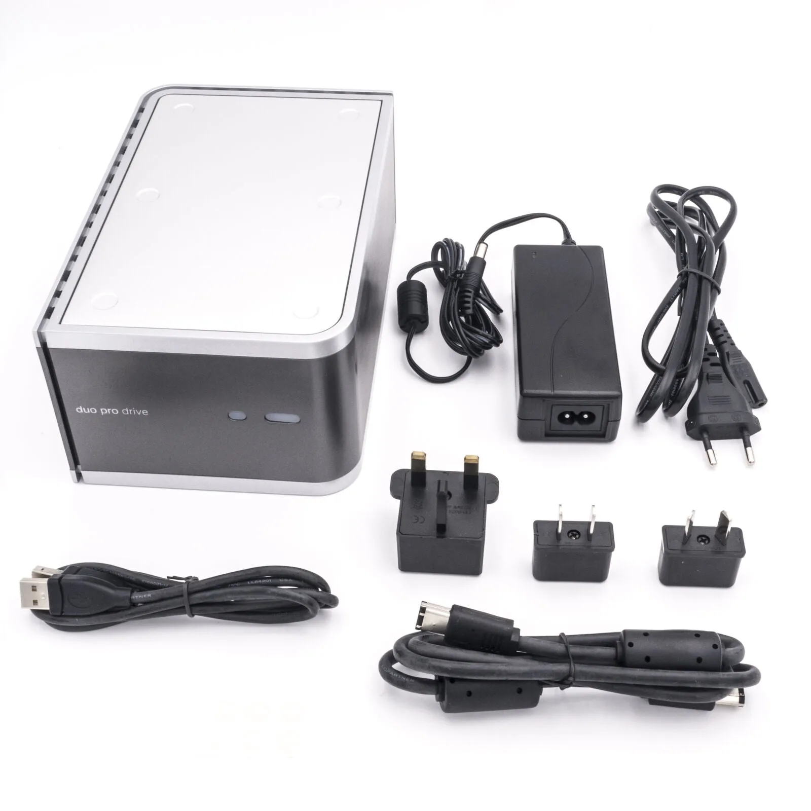 Hitachi Duo Pro Drive 2TB Quad USB 2.0 eSATA Desktop External Hard Drive 0S00039