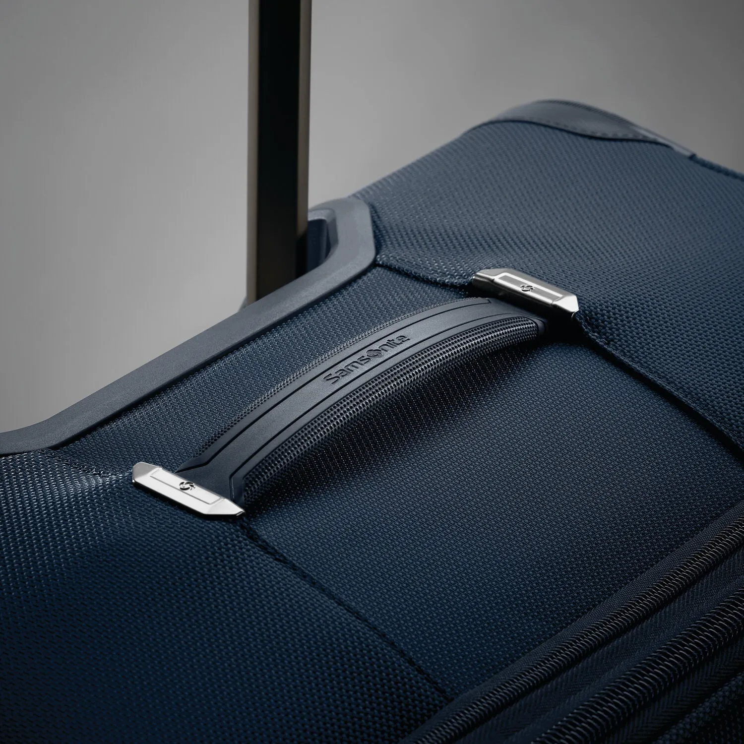 Samsonite Silhouette 16 Softside Expandable International Carry-On Spinner