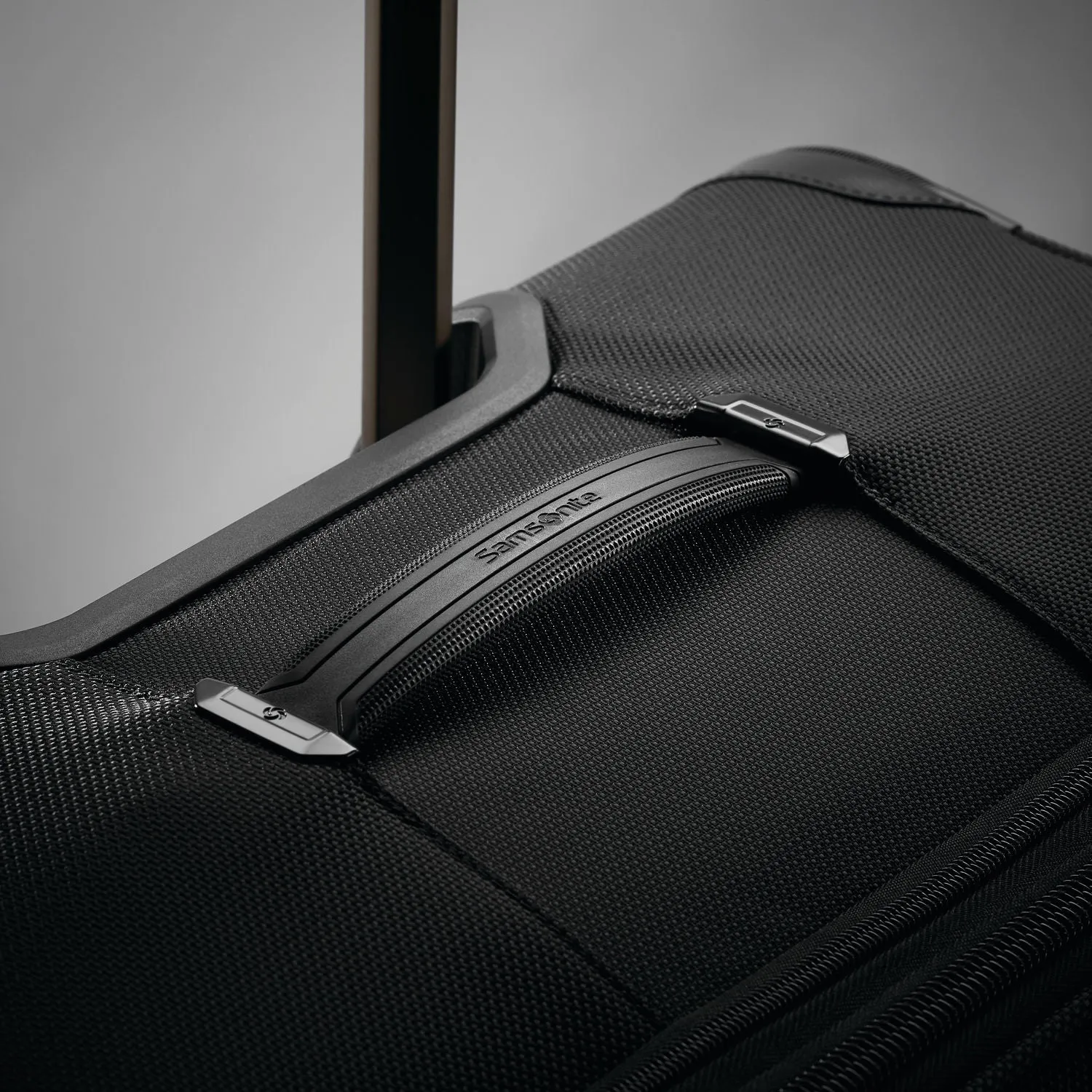 Samsonite Silhouette 16 Softside Expandable International Carry-On Spinner