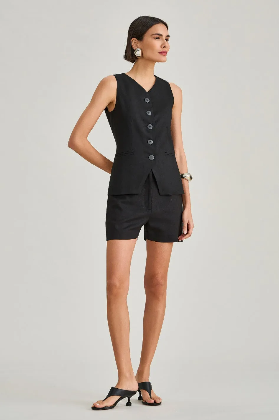 Shorts de Linho Preto Sara
