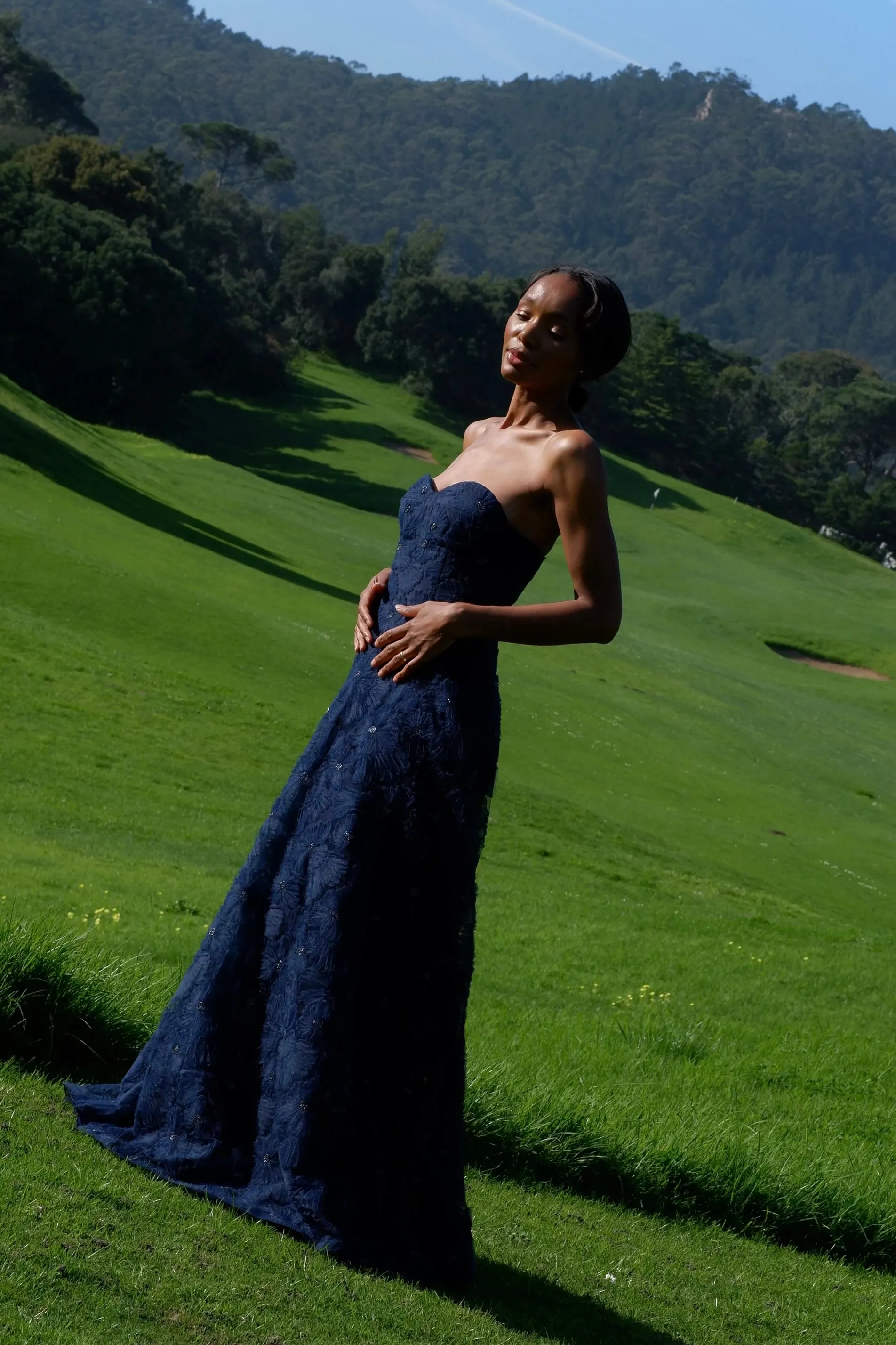 VESTIDO COMPRIDO FLOR AZUL MARINHO