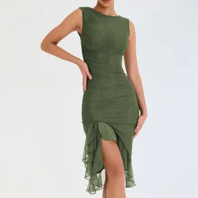 Vestido Curto Assimétrico com Babados