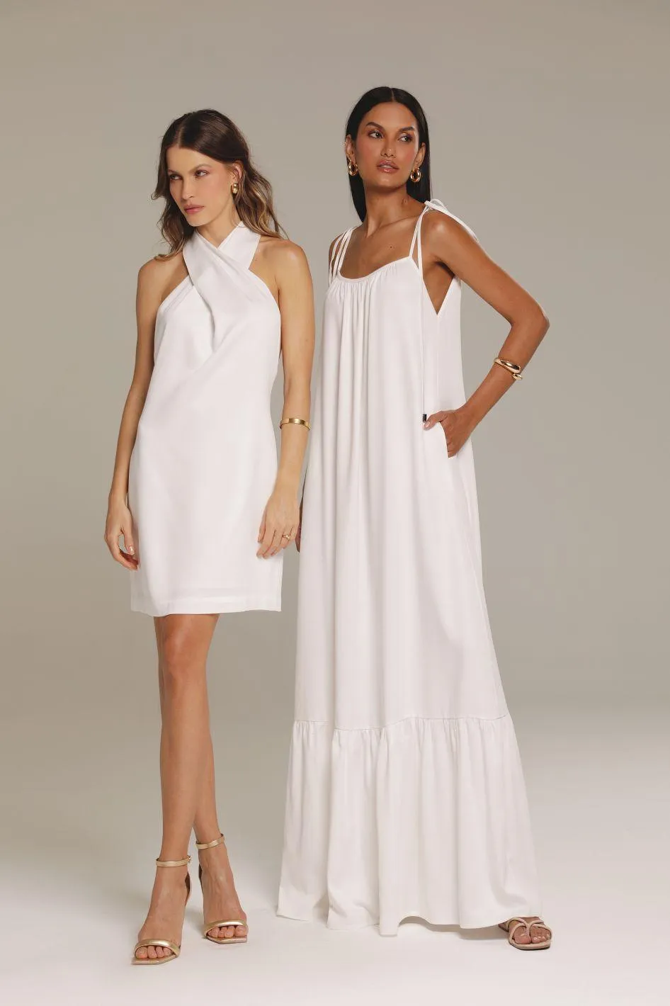 Vestido Curto de Viscose Off Ariana