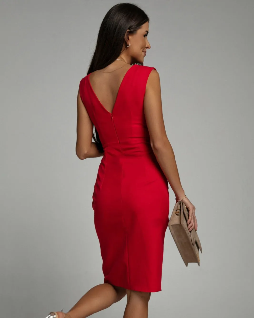 Vestido Isa Justo Decote V e Fenda